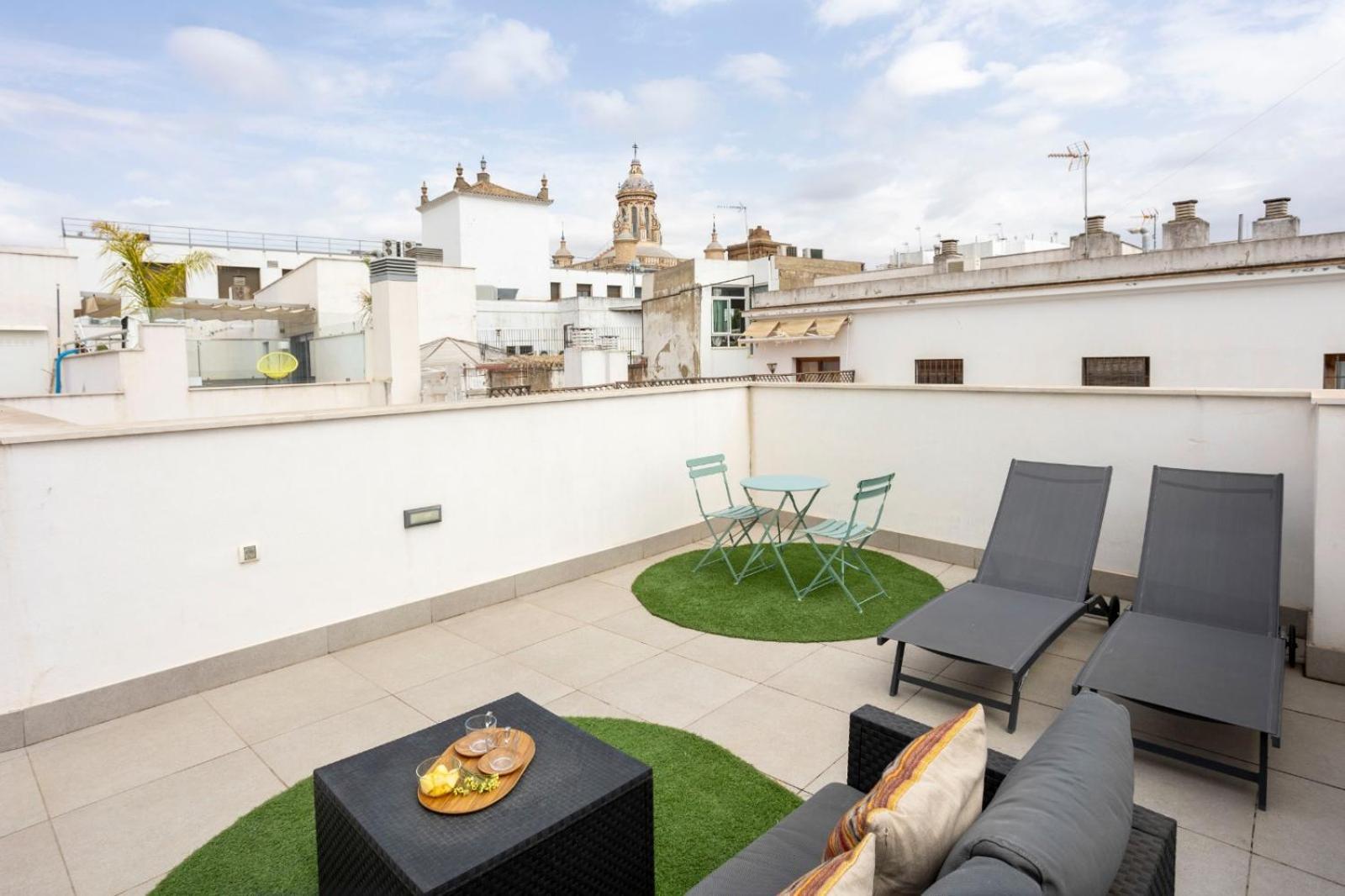 Private & Pool Goyeneta Sevilla Urban Apartment Sevilha Exterior foto